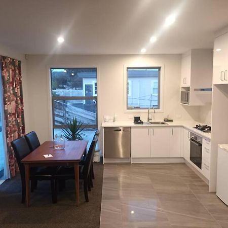 Entire House - Brand New 2 Bedroom House Lower Hutt Extérieur photo